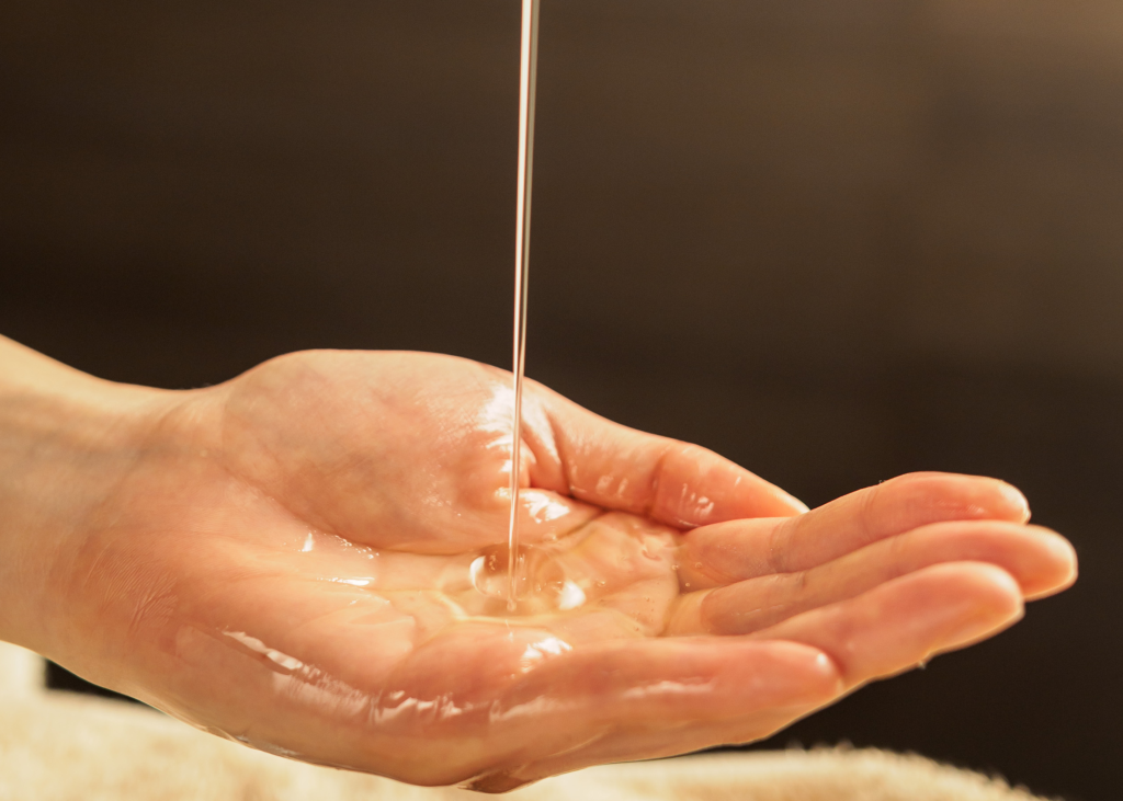 Sensuella massageoljor – vilka dofter och oljor passar bäst?